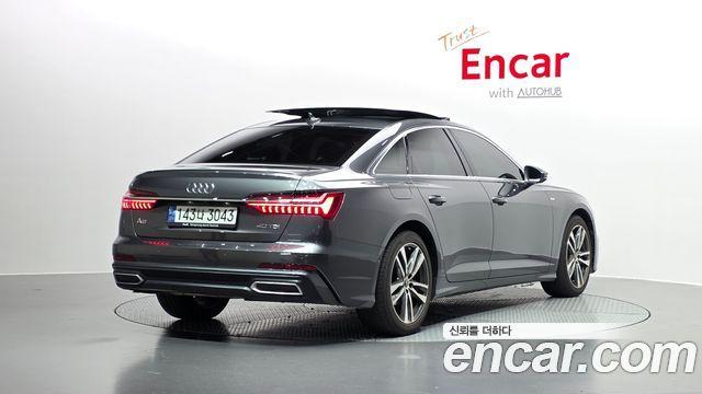 Audi A6 (C8)  4