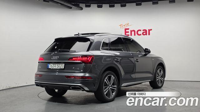 Audi Q5 (FY)  3