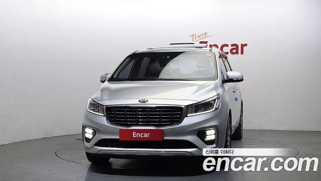 Kia Carnival — фото 1