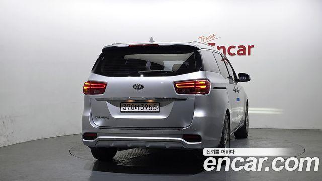 Kia Carnival 3