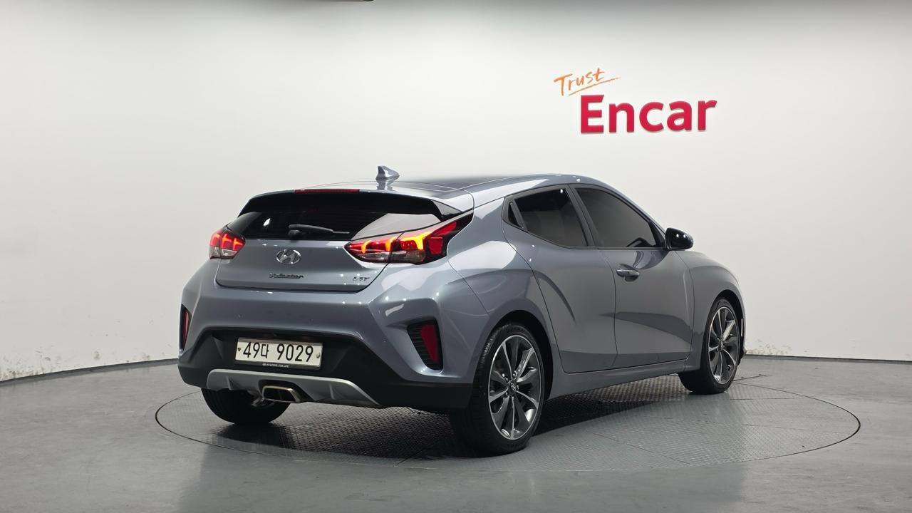 Hyundai Veloster 2