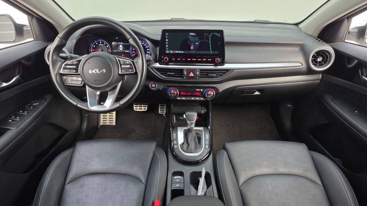 Kia K3  5