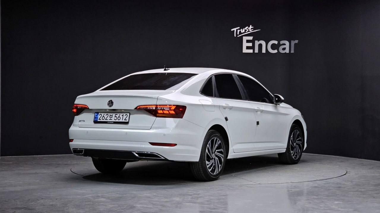 Volkswagen Jetta 2