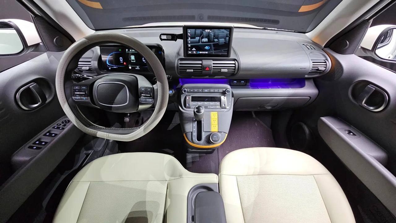 Hyundai Casper 3