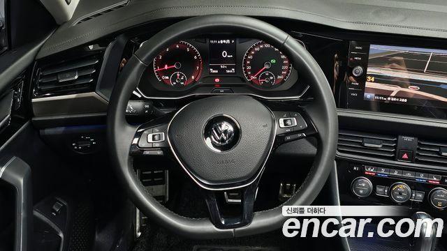 Volkswagen Jetta  4