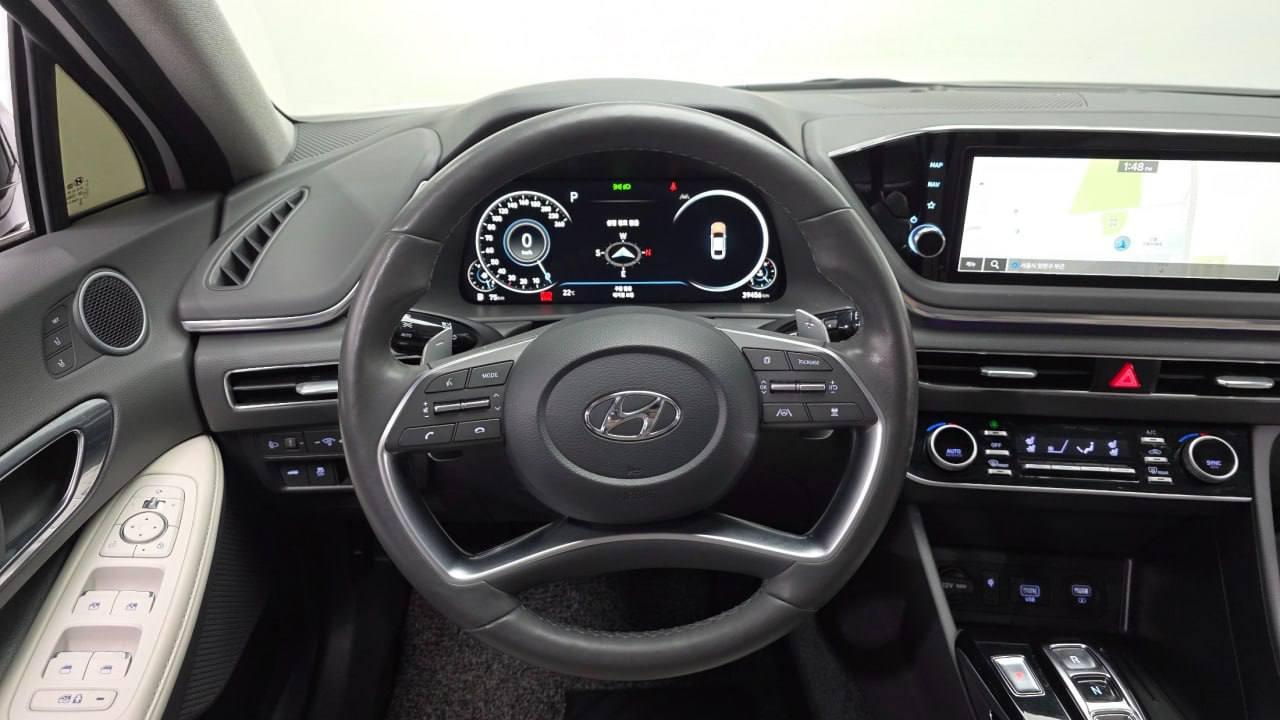 Hyundai Sonata 4