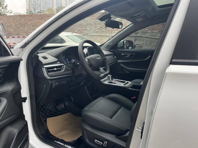 Chery Tiggo 8  5