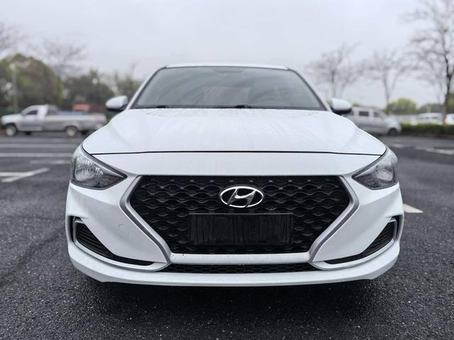 Hyundai Celesta  2