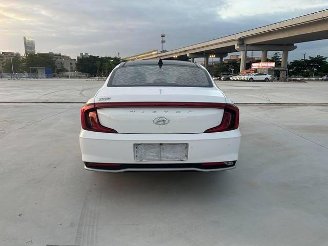 Hyundai Mistra  5