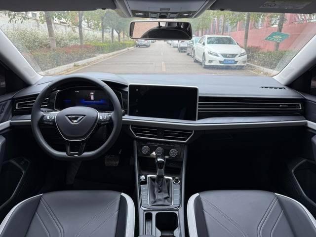 Jetta VA7 4