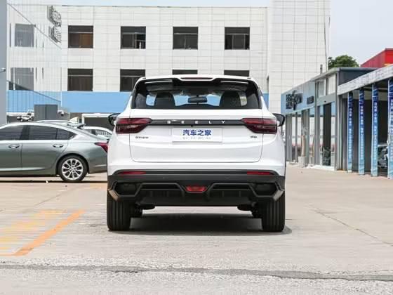 Geely Coolray 4