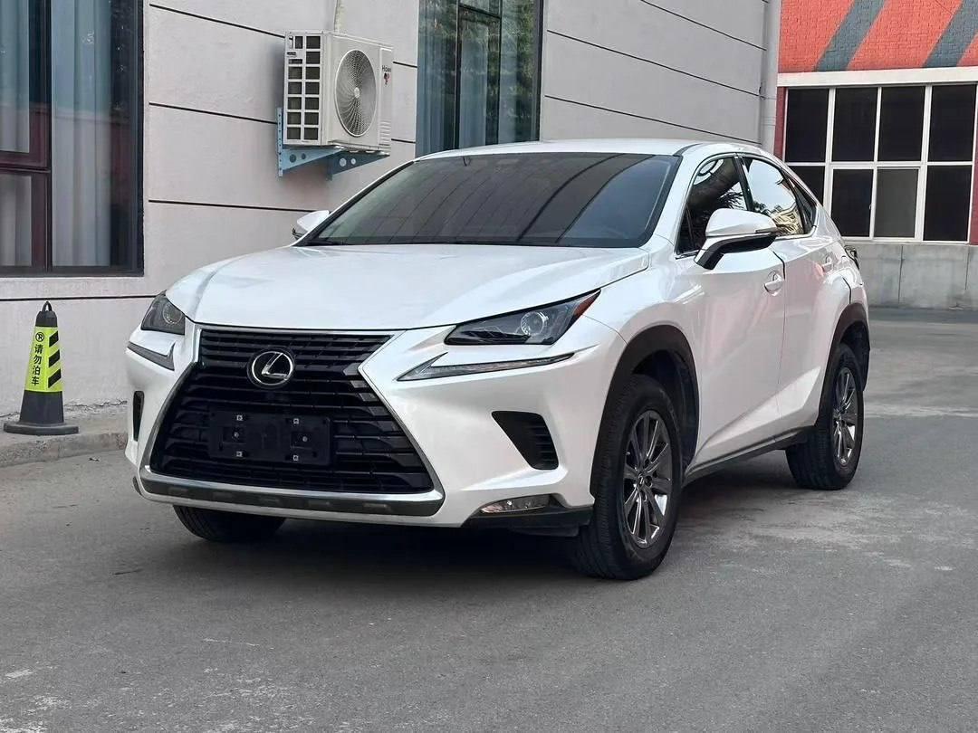  Lexus NX200 — фото 1