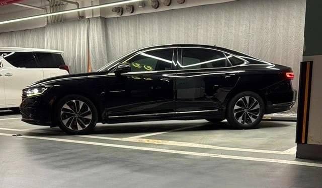 Volkswagen Passat 2