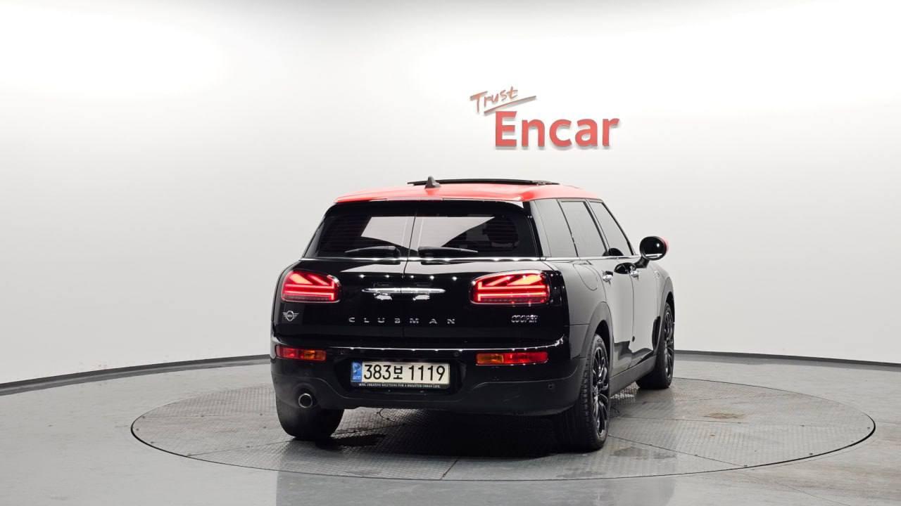 MINI Cooper Clubman 4