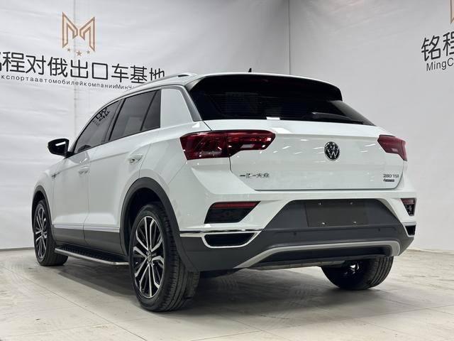 Volkswagen T-Roc 3
