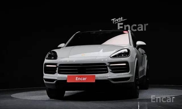 Porsche Cayenne Coupe 2