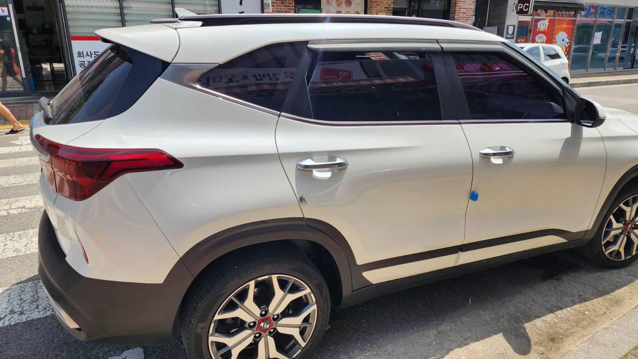 Kia Seltos  5