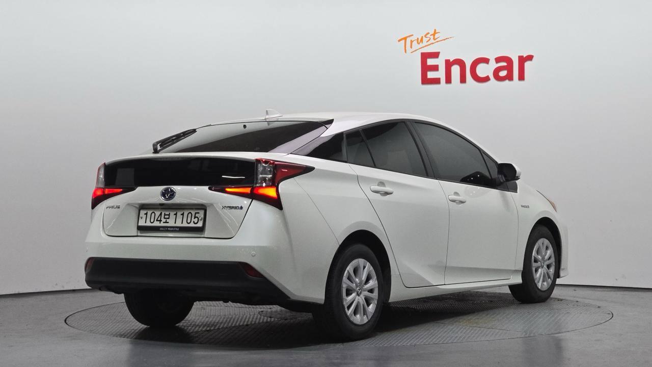  Toyota Prius 2